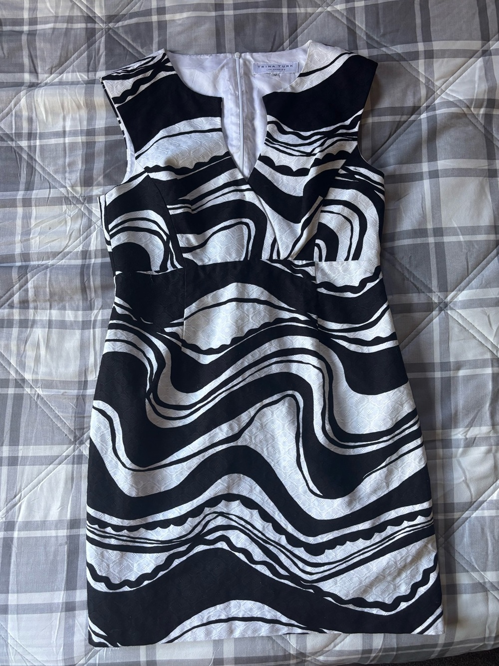 Trina Turk Black and White Swirl Abstract Sleeveless Dress